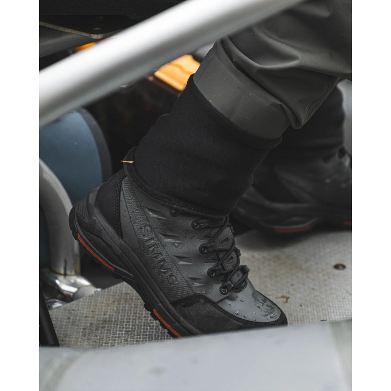 Botas SIMMS Freestone gunmetal rubber